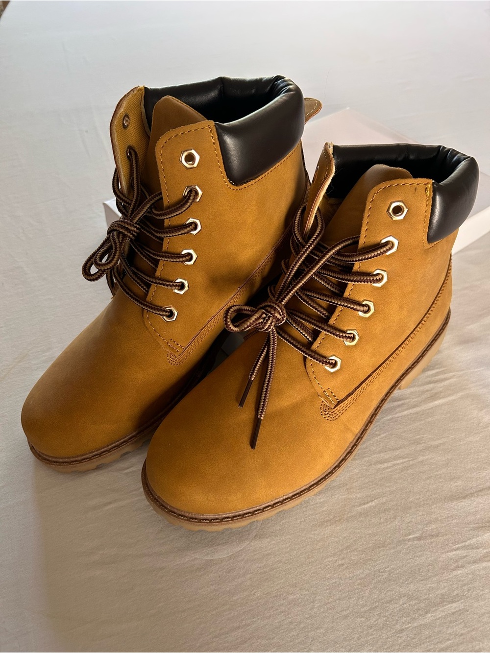 Classic Wheat Lace-Up Work Boots EU 41 Men’s 8 Women’s 10 New